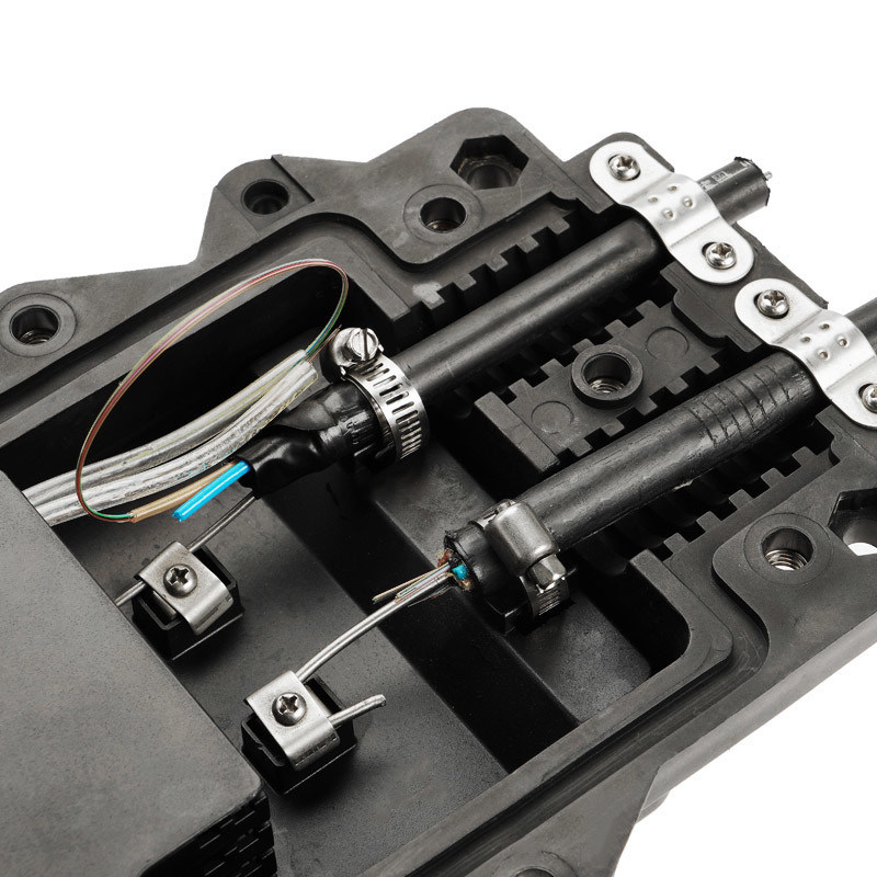 Horizontal Fiber Optic Splice Closure 2496 Core 8 Ports Inline Splice
